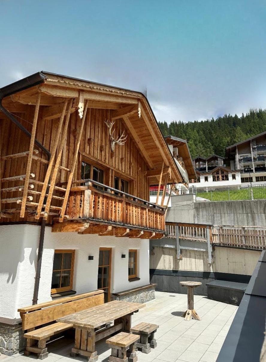 Firstpeak Chalets Zauchensee Buitenkant foto
