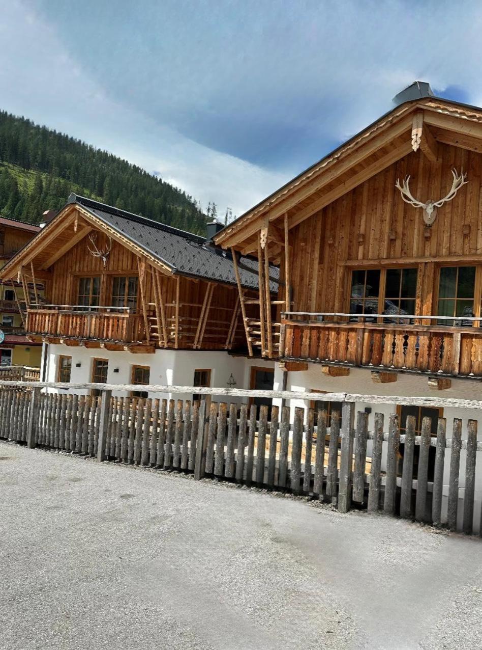 Firstpeak Chalets Zauchensee Buitenkant foto